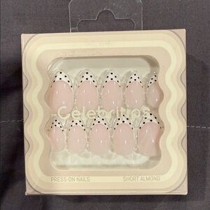 Celebritips | Short Almond | Pale Pink & Black Polka Dot Nail Kit | 32 Nails